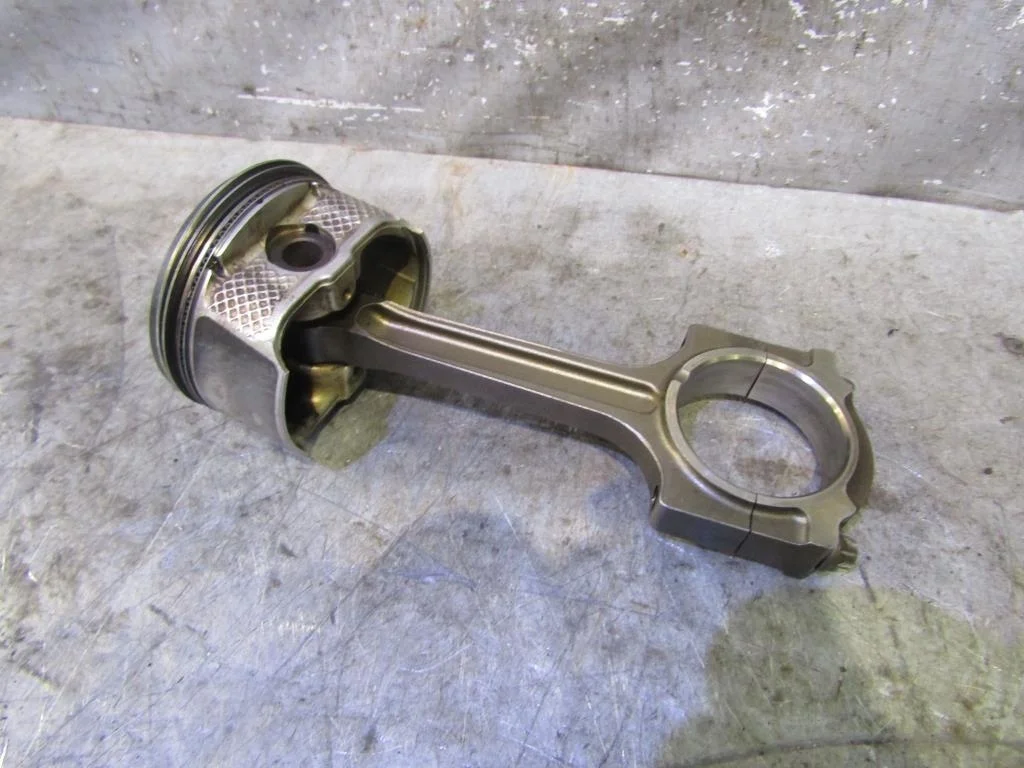 Шатун Mazda Mazda 3 (BK) 2002-2009  [L3Y211010]  2.3 НЕ ТУРБО в Вологде