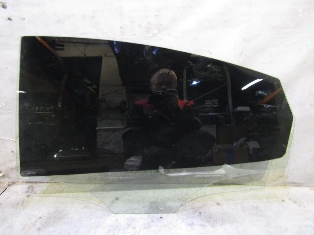 Стекло двери задней левой Hyundai Solaris 2010-2017  [834111R010]  1.6 16V G4FC  в Вологде