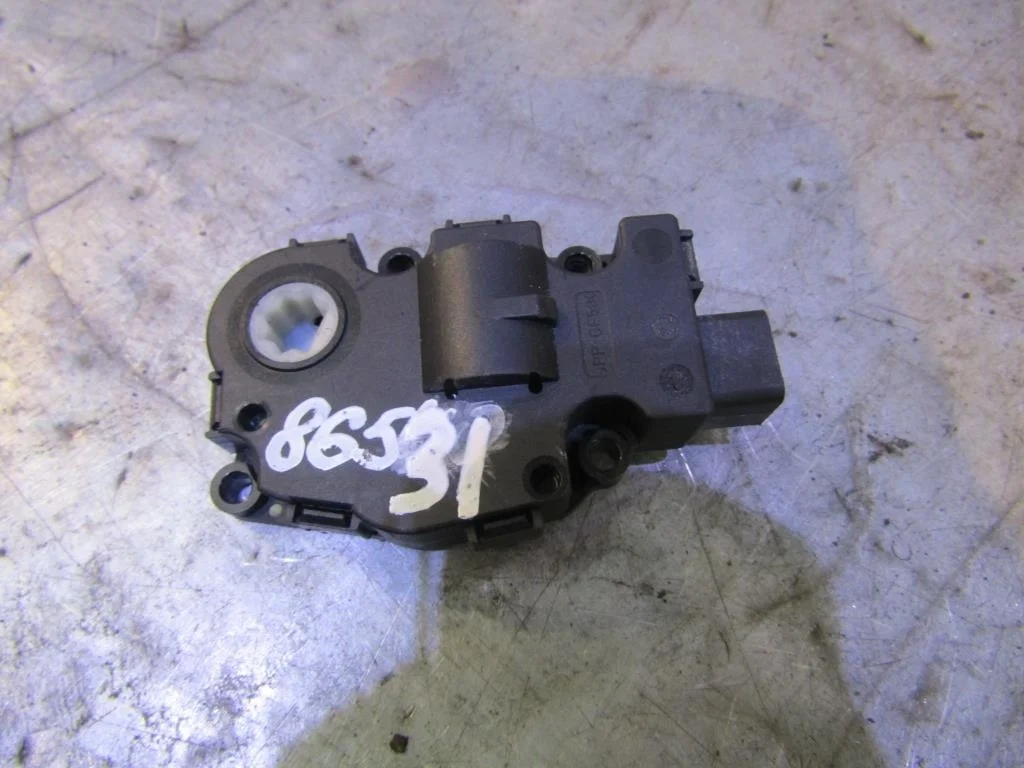 Моторчик заслонки печки Mercedes Benz W251 R-Klasse 2005-нв  [A1669060008]  M113.971 в Вологде