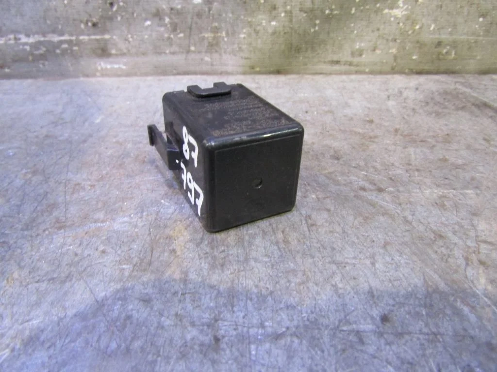 Реле поворотов Hyundai Accent II (+ТАГАЗ) 2000-2012   [9555039000]  1.5 G4EC в Вологде