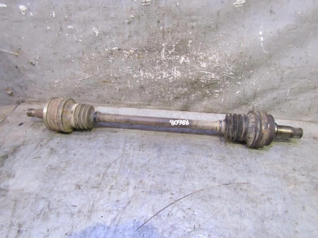 Полуось задняя Mercedes Benz W203 2000-2006  [A2033501610]  2.0 M111.955 в Вологде