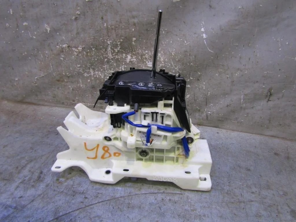 Кулиса КПП Mitsubishi Outlander XL (CW) 2006-2012  [2400A030]  3.0 24V 6B31 в Вологде