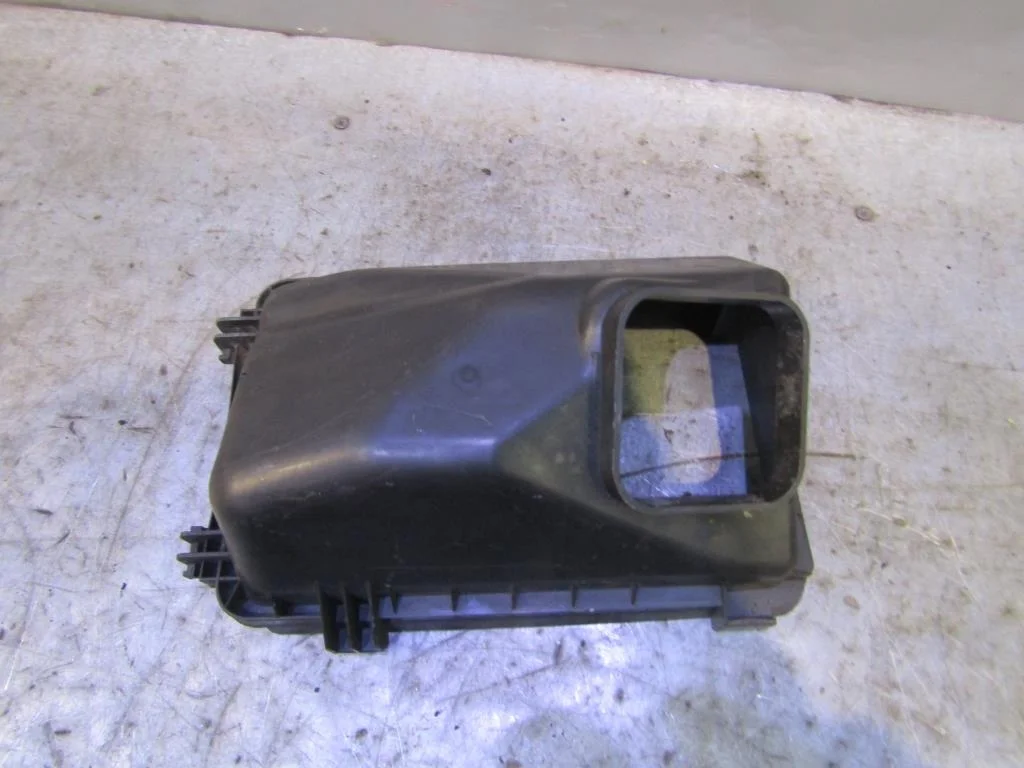 Корпус воздушного фильтра Mitsubishi Outlander XL (CW) 2006-2012  [1500A195]  3.0 24V 6B31 в Вологде