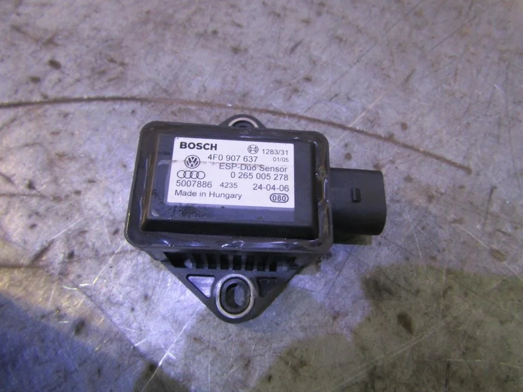 Датчик ускорения Audi A6 (C6,4F) 2005-2011  [4F0907637]  в Вологде