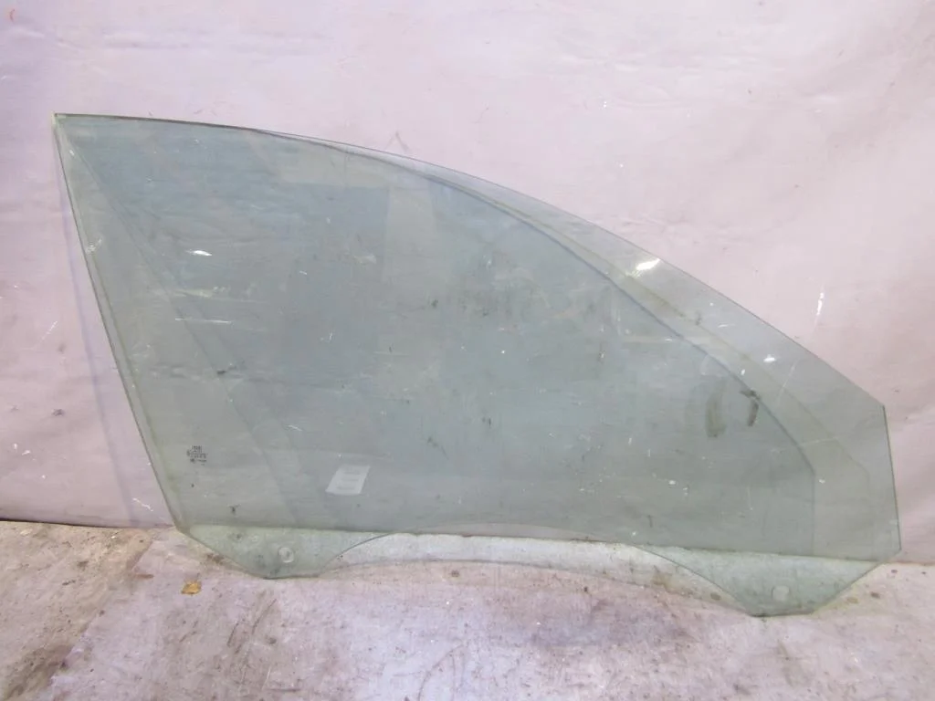 Стекло двери передней правой Audi A6 (C6,4F) 2005-2011  [4F0845202D]  в Вологде