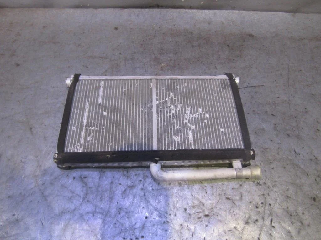 Радиатор отопителя Audi Allroad quattro 2005-2012  [4F0820031C]  2.7TDI BPP в Вологде