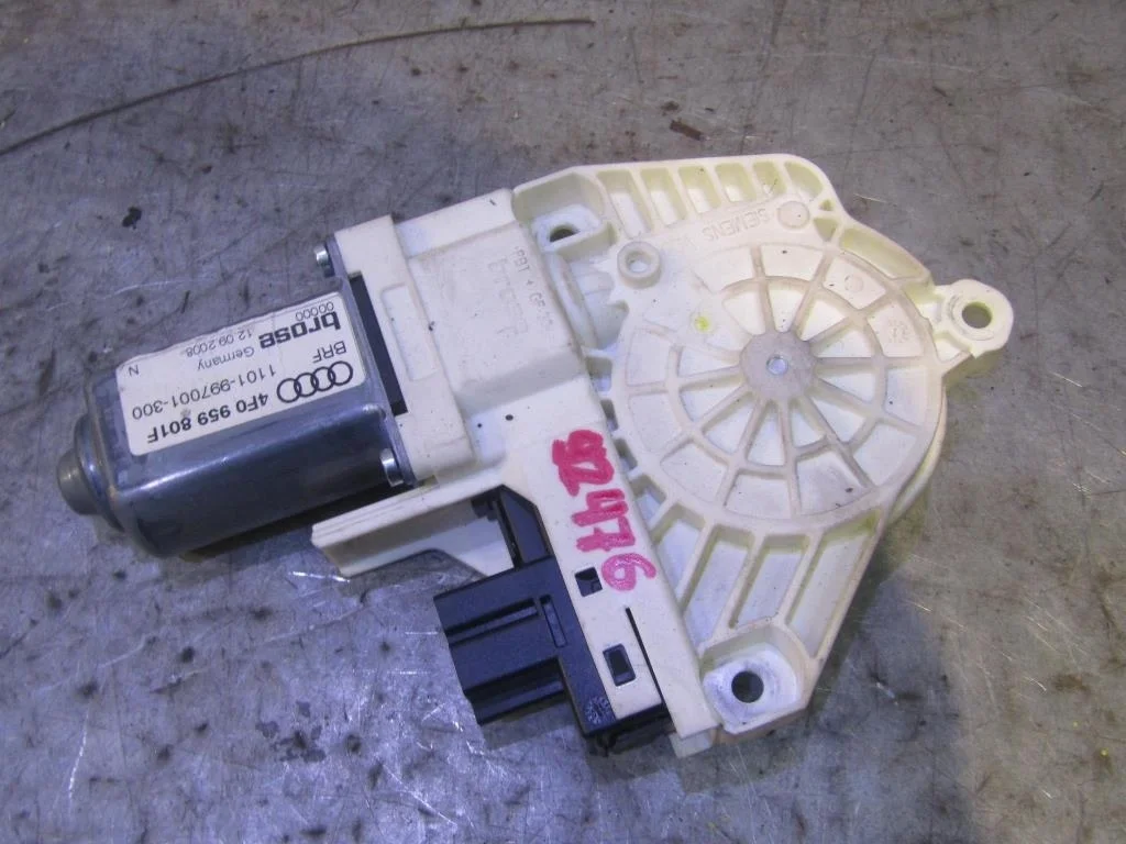 Моторчик стеклоподъемника Audi Allroad quattro 2005-2012  [4F0959801C]  2.7TDI BPP в Вологде