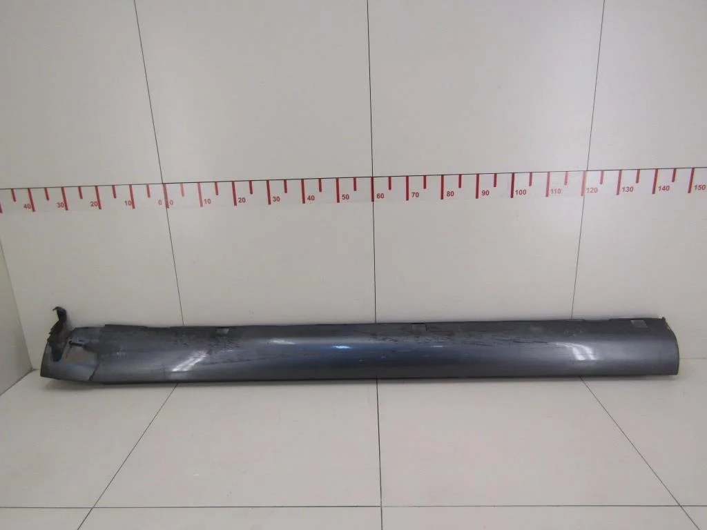 Накладка на порог (наружная) Kia Sorento (JC) 2002-2009  [877723E500]  3.3 V6 G6DB в Вологде