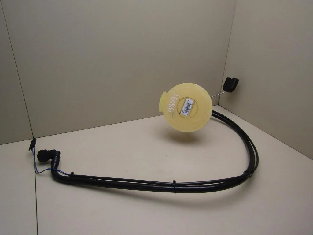 Датчик уровня топлива Volvo S60 2010>  [31274048]  2.0 16V B4204T11 в Вологде