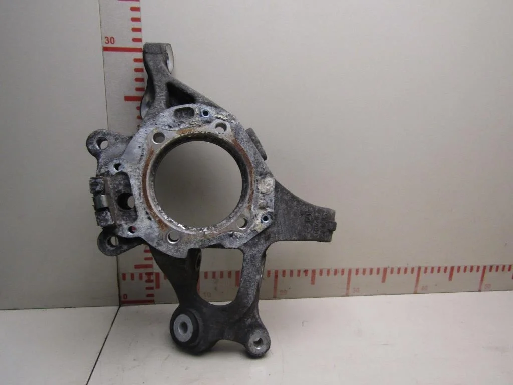 Кулак поворотный задний левый Mercedes Benz W219 CLS 2004-2010  [A2113508308]  3.0 V6 642.920 в Вологде