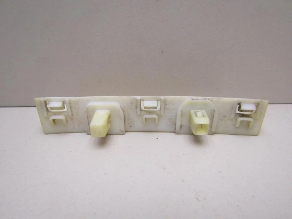 Направляющая заднего бампера правая Infiniti EX/QX50 (J50) 2008-2017  [852241BA0A]  3.5 VQ35HR в Вологде