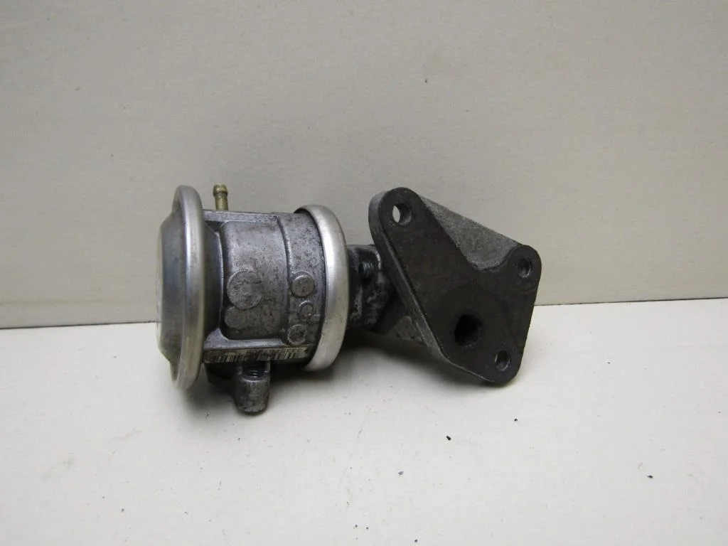 Клапан рециркуляции выхлопных газов Audi A6 (C5) 1997-2004  [078131101F]  в Вологде