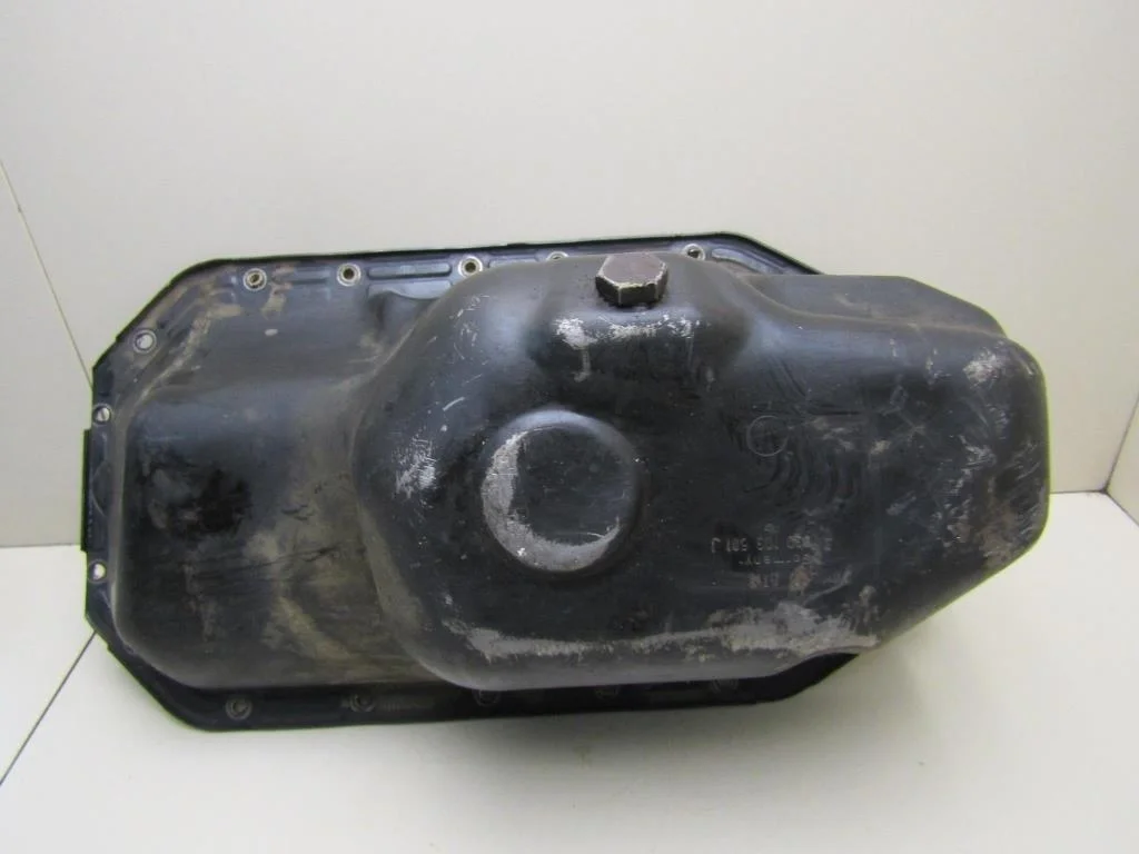 Поддон масляный двигателя VW Polo 2001-2009  [030103601J]  1.0 1.4  в Вологде