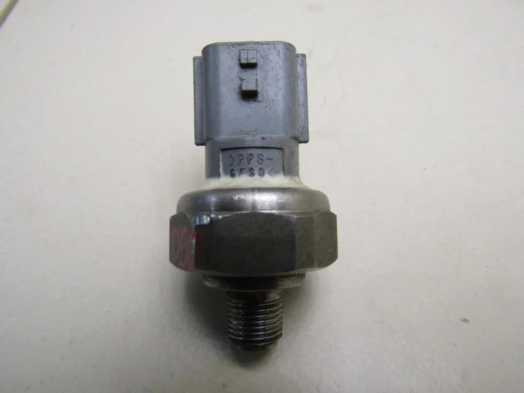 Датчик давления масла Nissan X-Trail (T32) 2014-2023  [250701MC0A]  в Вологде