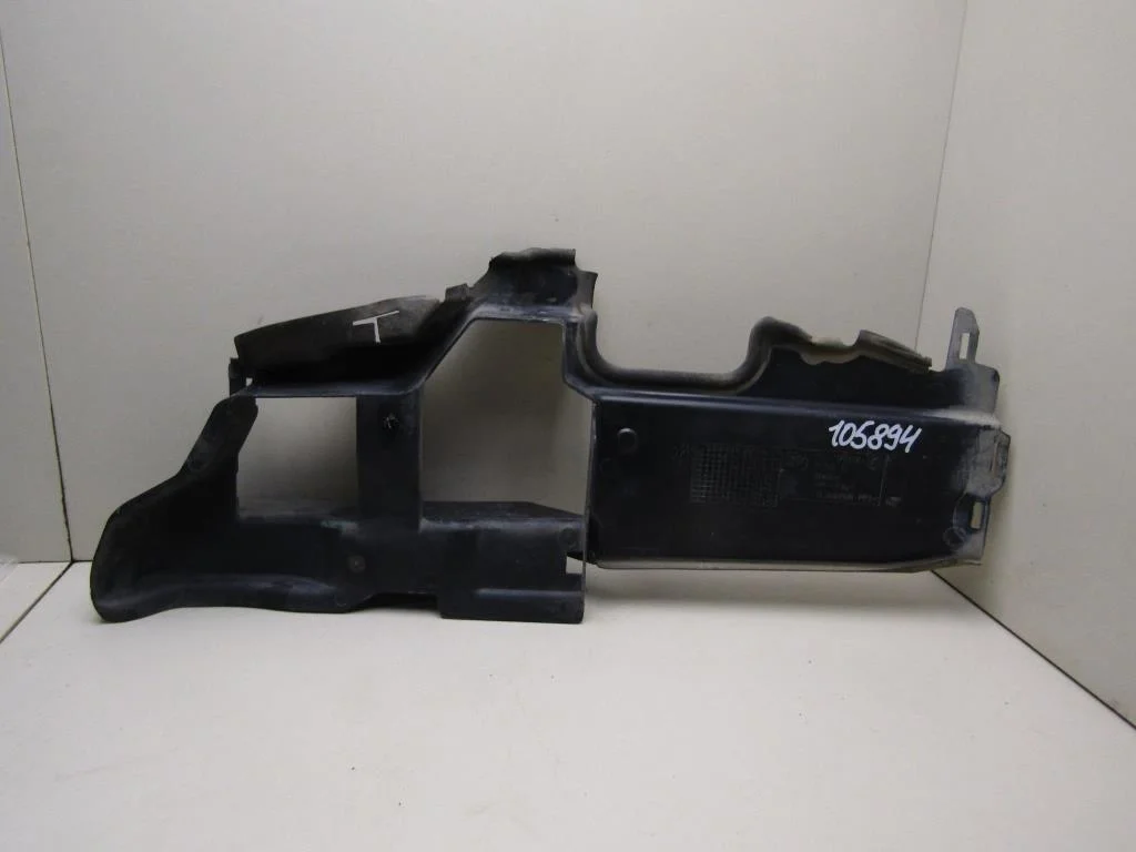 Воздуховод радиатора правый BMW 7-серия E65\E66 2001-2008  [51717145028]  4.0  N62N в Вологде