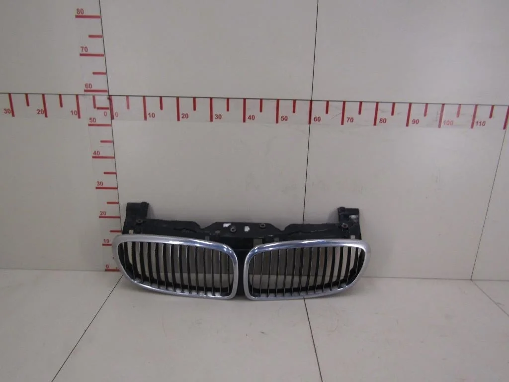 Решетка радиатора BMW 7-серия E65\E66 2001-2008  [51137145738]  4.0  N62N в Вологде
