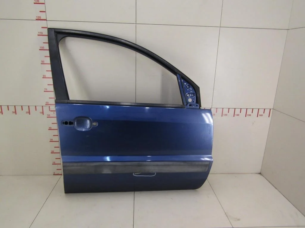 Дверь передняя правая Ford Fusion 2002-2012  [1692547]  1.4Л. 8V  в Вологде