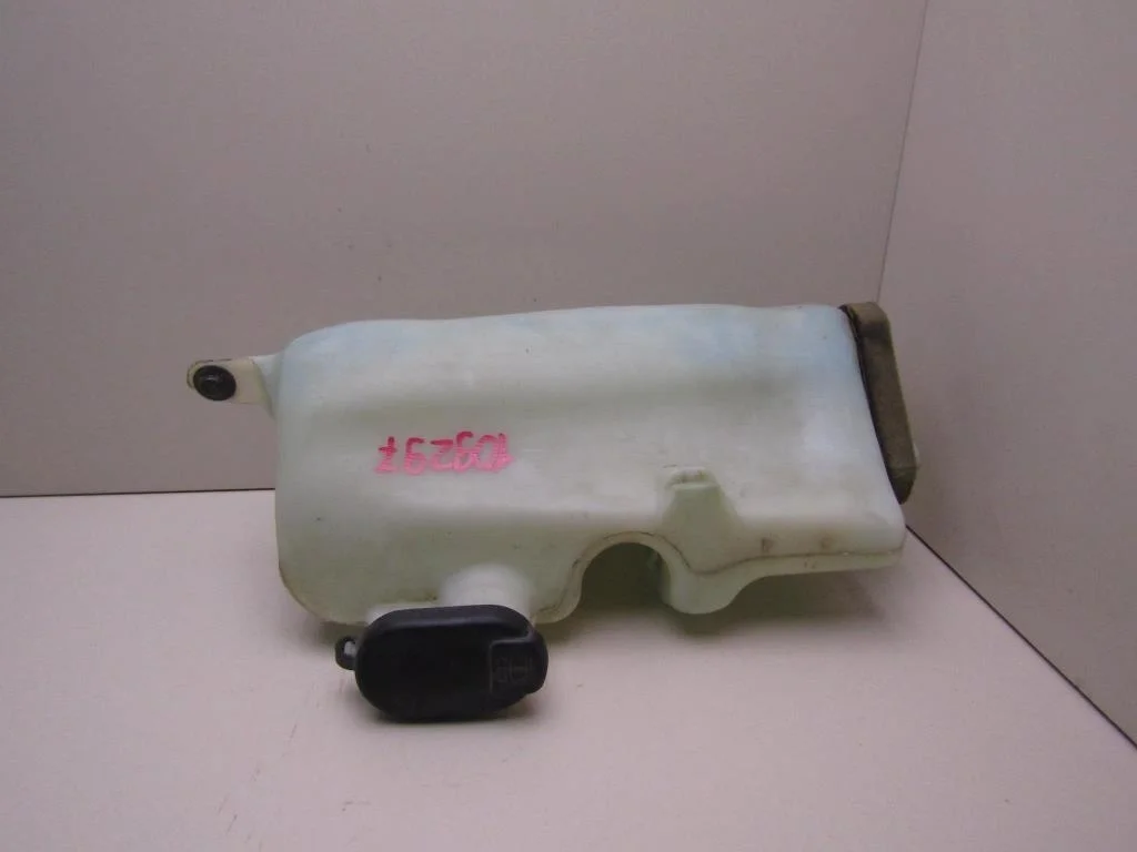 Бачок омывателя лобового стекла Renault Clio II\Symbol 1998-2008  [7700847815]  1.4 K7J700 в Вологде