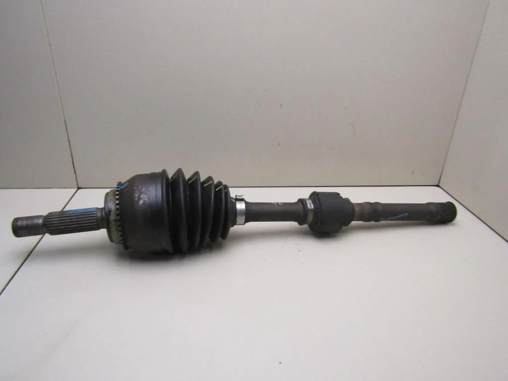 Полуось передняя левая Mitsubishi Outlander (CU) 2003-2009  [MR580861]  2.4 в Вологде