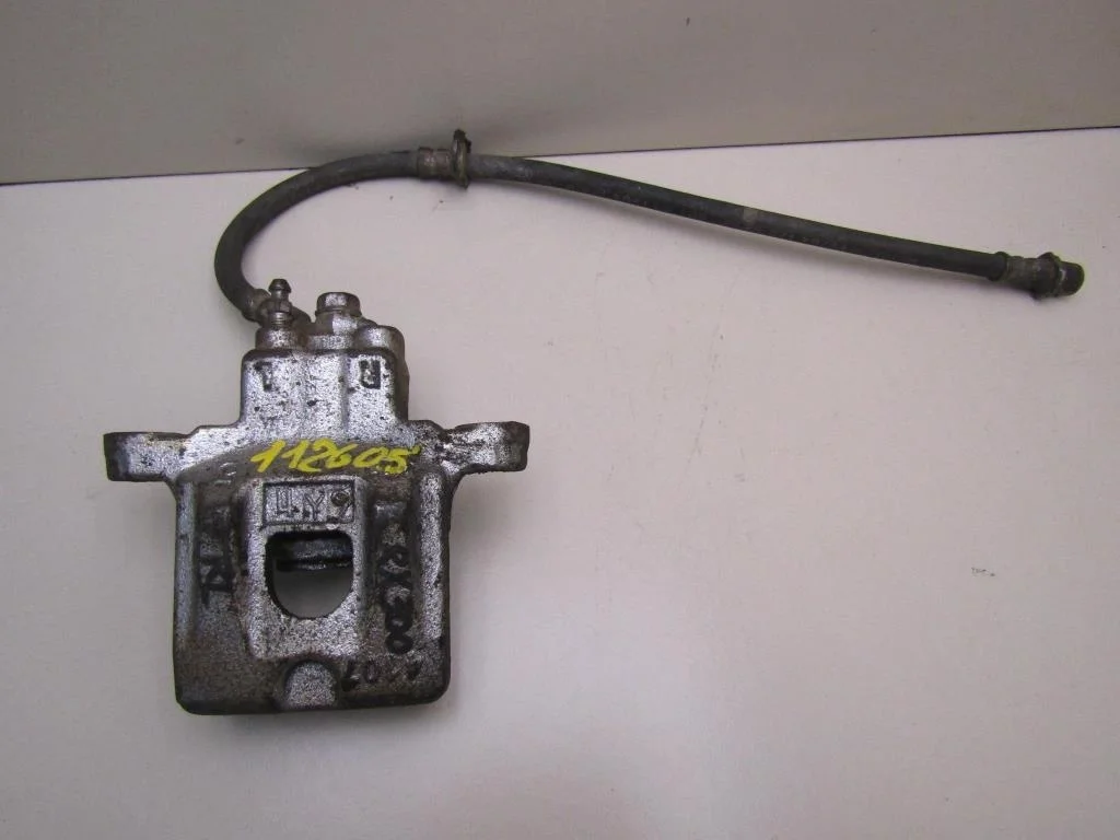 Суппорт передний левый Lexus RX 300\330\350\400h 2003-2009  [4785048050]  в Вологде