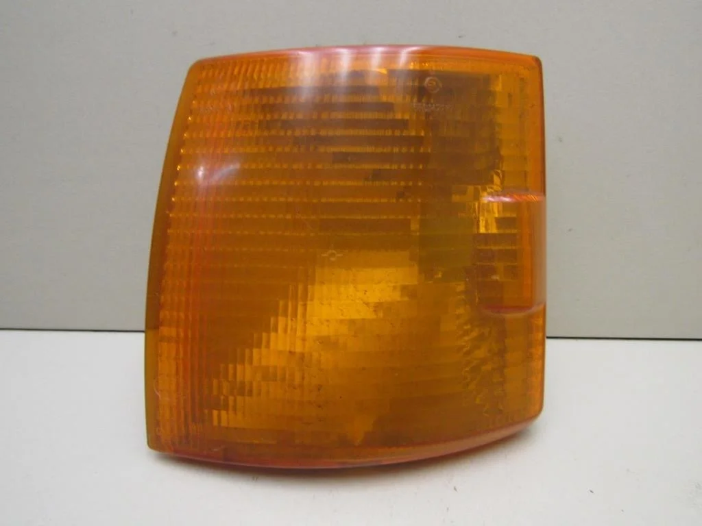 Указатель поворота левый желтый VW Transporter T4 1991-1995  [701953049]  в Вологде