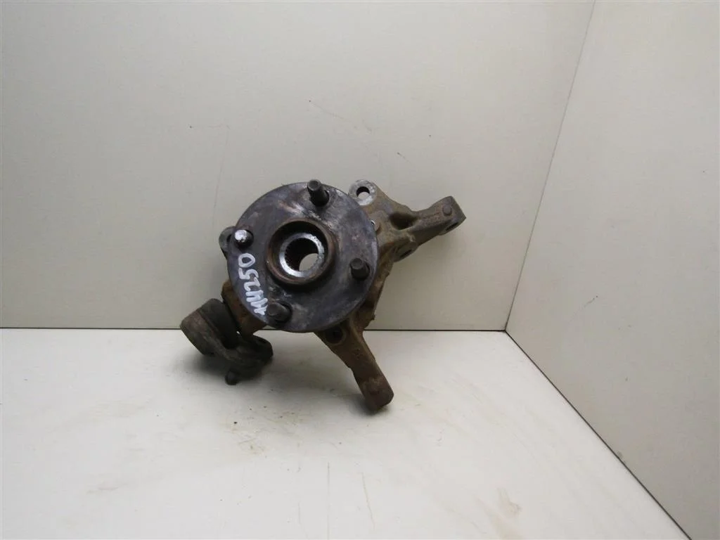 Кулак поворотный передний левый Toyota Corolla E12 2001-2006  [4321202080]  в Вологде