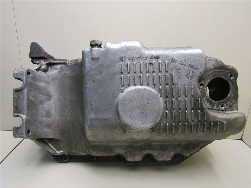 Поддон масляный двигателя VW Golf IV \Bora 1997-2005  [030103603Q]  1.4-1.6 16V в Вологде