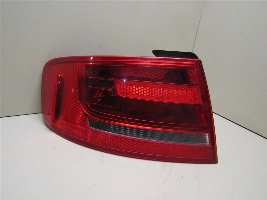 Фонарь задний наружный левый Audi A4 (B8) 2007-2015  [8K5945095D]  2.7 CAM в Вологде