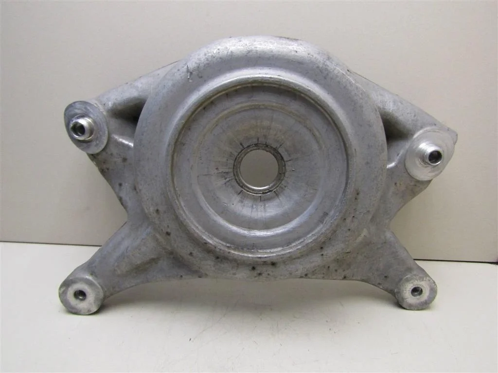 Кронштейн амортизатора Audi A4 (B8) 2007-2015  [8K0412392F]  2.7 CAM в Вологде