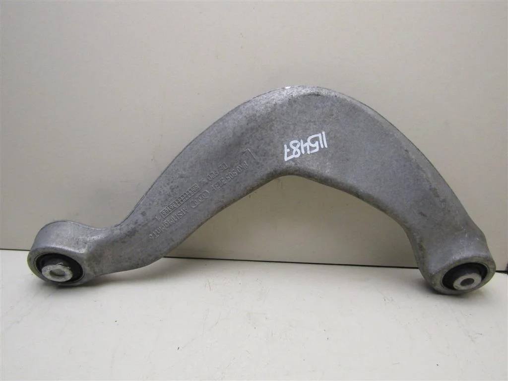 Рычаг задний верхний левый Audi A4 (B8) 2007-2015  [8K0505323F]  2.7 CAM в Вологде