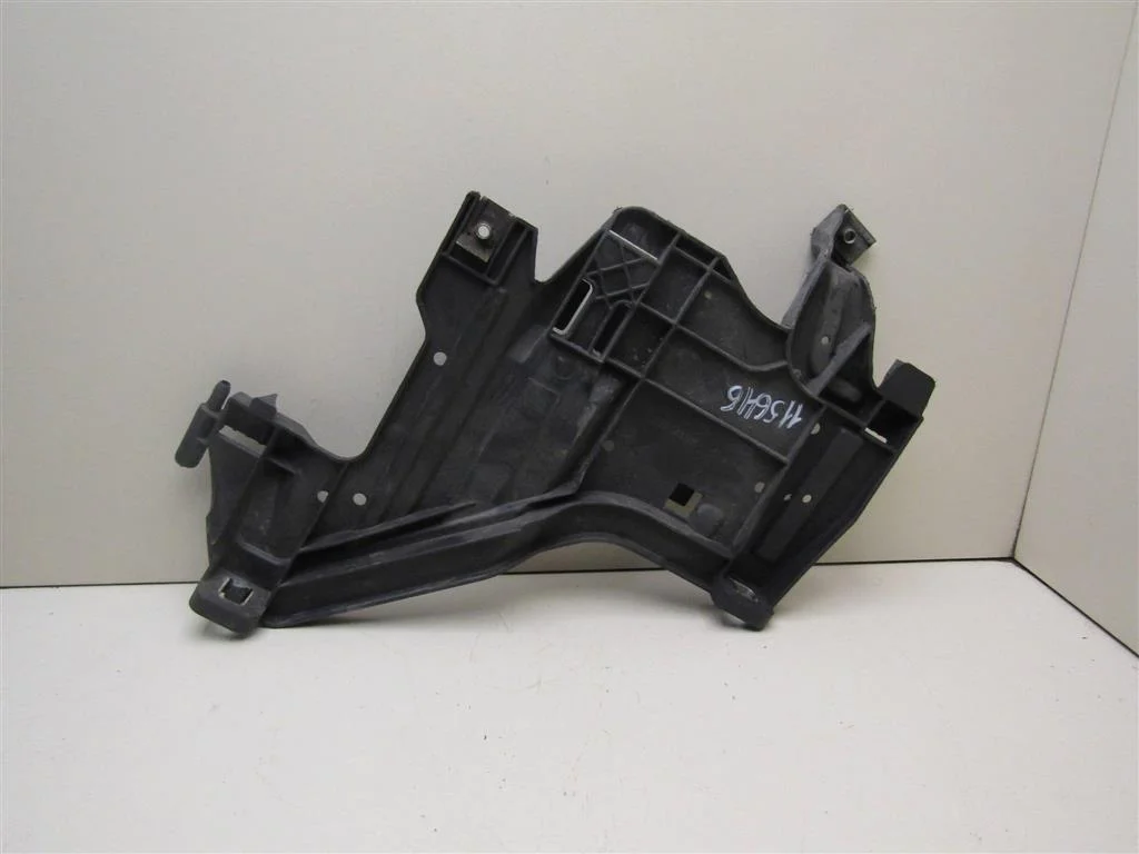 Кронштейн фар правый Audi A4 (B8) 2007-2015  [8K0941454]  2.7 CAM в Вологде