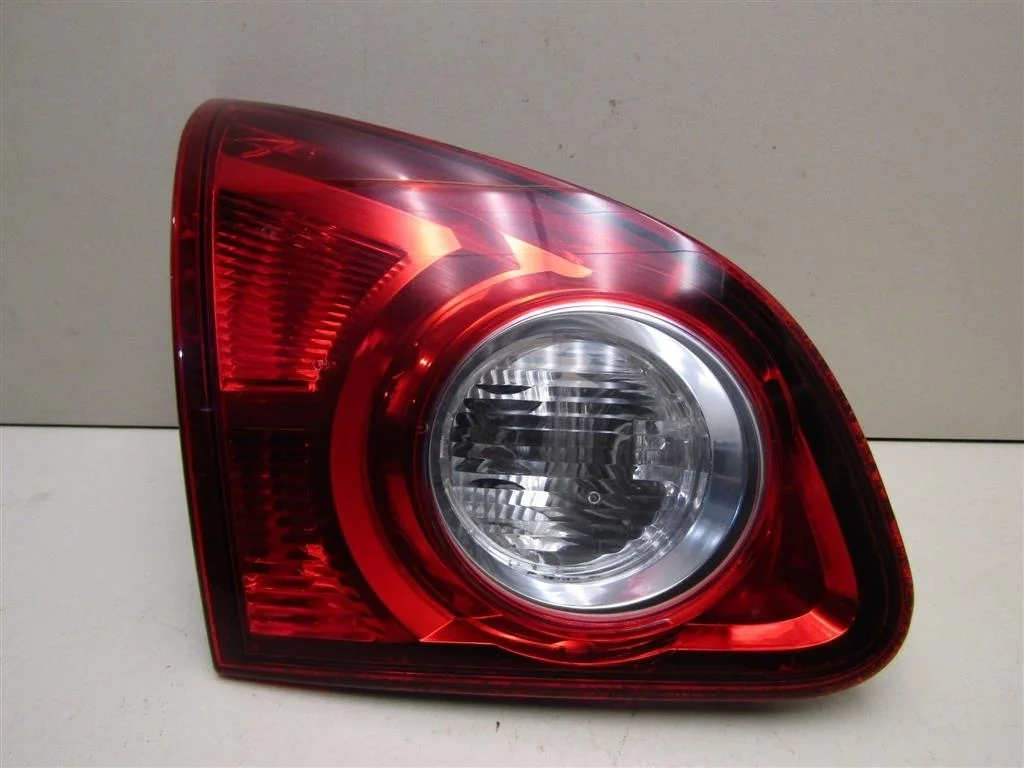 Фонарь задний внутренний левый Nissan Qashqai (J10) 2006-2014  [26555JD800]  2.0 16V  MR20DE в Вологде