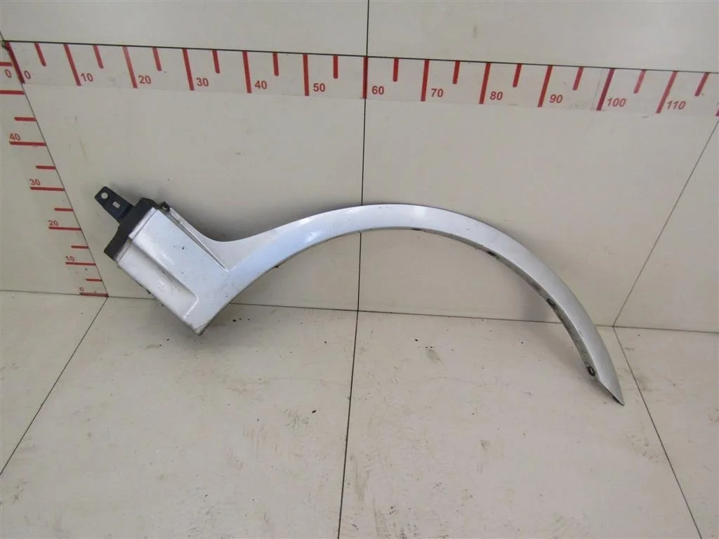 Накладка переднего крыла правого BMW X3 E83 2004-2010  [51713405818]  2.0d  в Вологде