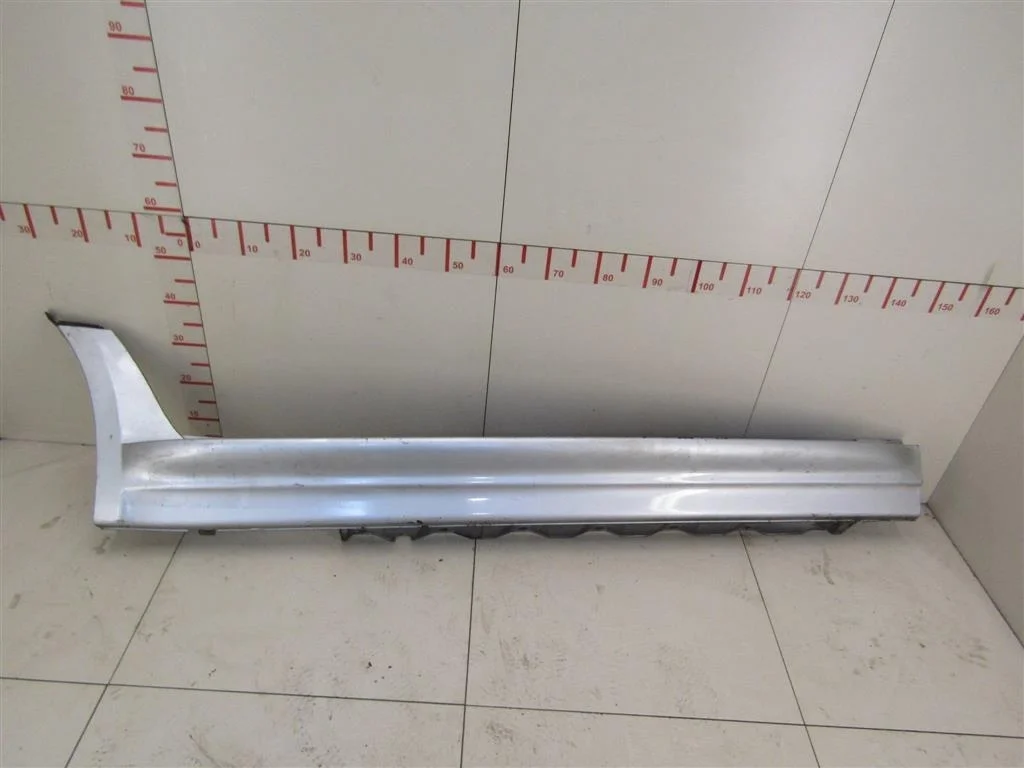 Накладка на порог (наружная) BMW X3 E83 2004-2010  [51713401810]  2.0d  в Вологде