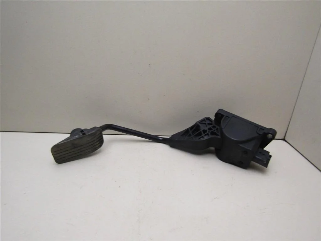 Педаль газа Citroen Berlingo (M59) 2002-2012  [1601T8]  1.6 16V TU5JP4 в Вологде
