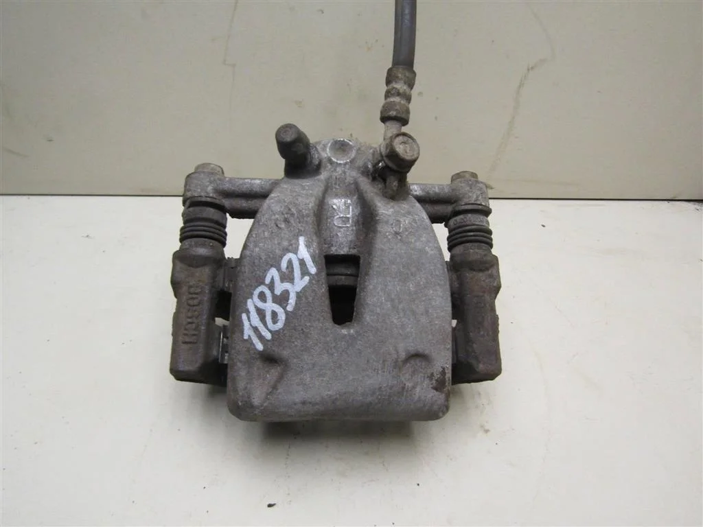 Суппорт задний правый Toyota CorollaVerso 2004-2009  [4773005071]  1.8 1ZZFE в Вологде