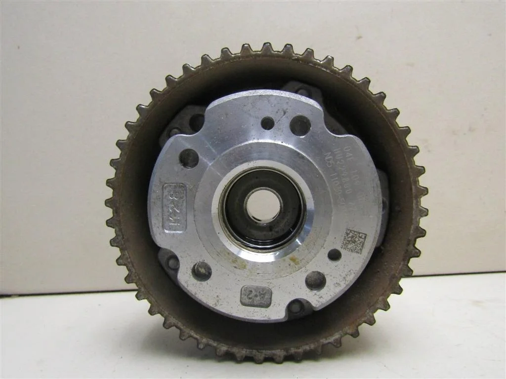 Механизм изменения фаз ГРМ Skoda Octavia (A7) 2013-2020  [04E109088M]  1.4T CHPA,CZCB,CZCA в Вологде