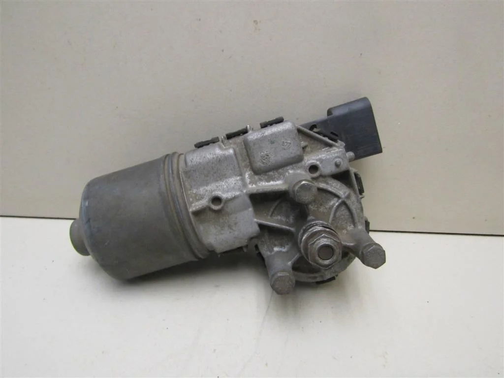 Моторчик стеклоочистителя передний VW Golf IV \Bora 1997-2005  [1J1955113B]  1.8 AWP в Вологде
