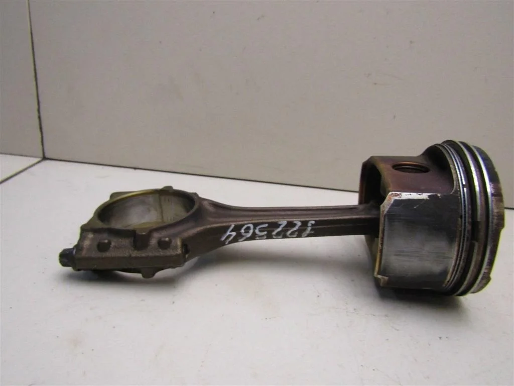 Шатун VW Golf IV \Bora 1997-2005  [06A198401]  1.8 AWP в Вологде