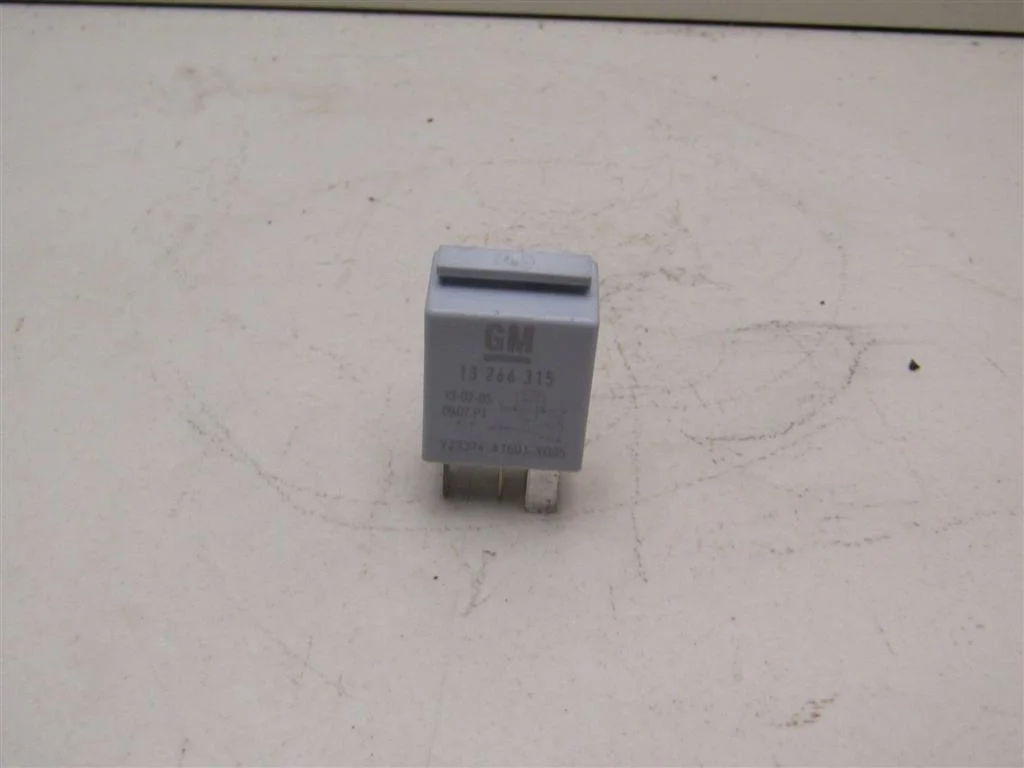 Реле Chevrolet Cobalt 2011-2015  [13266315]  1.5 16V B15D2 в Вологде