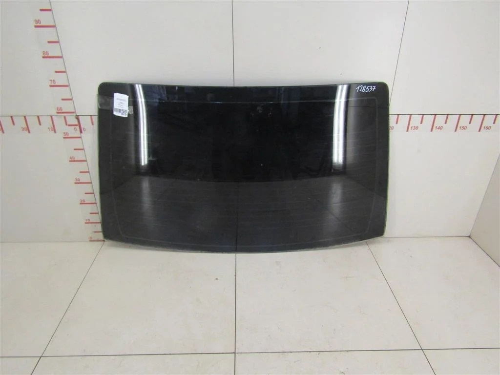 Стекло заднее Ford Focus I 1998-2004  [1090399]  2.0 8V SPLIT PORT в Вологде