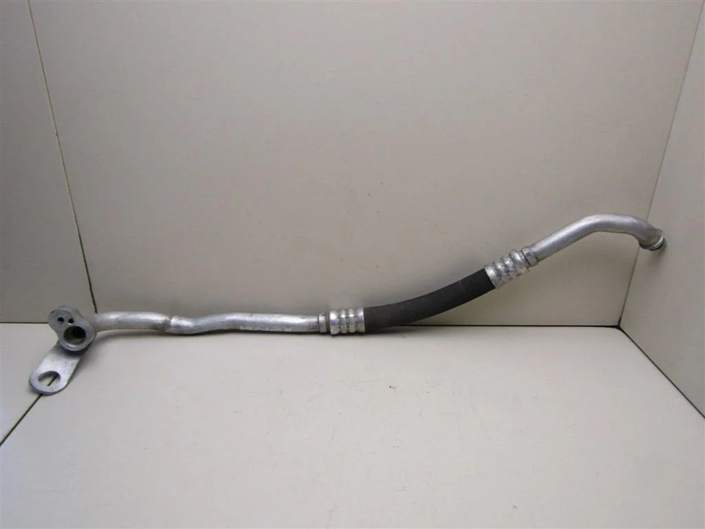 Трубка кондиционера Mercedes Benz W203 2000-2006  [A2038300715]  2.2 OM646.963 в Вологде