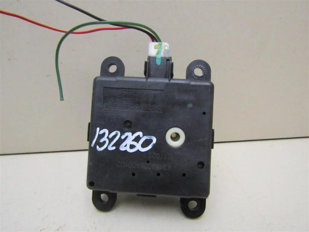 Моторчик заслонки печки Nissan Almera Classic (B10) 2006-2013  [2773195F0A]  1.6 16V QG16 в Вологде