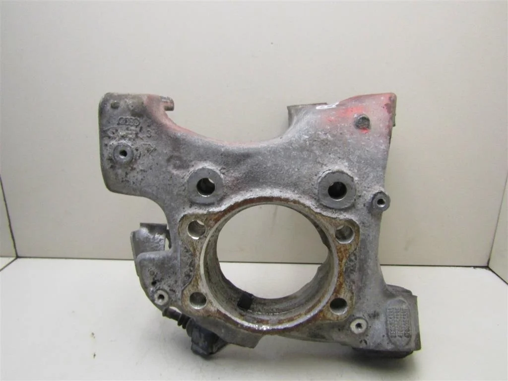Кулак поворотный задний левый Audi A6 (C6,4F) 2005-2011  [4F0505433G]  3.2 AUK в Вологде