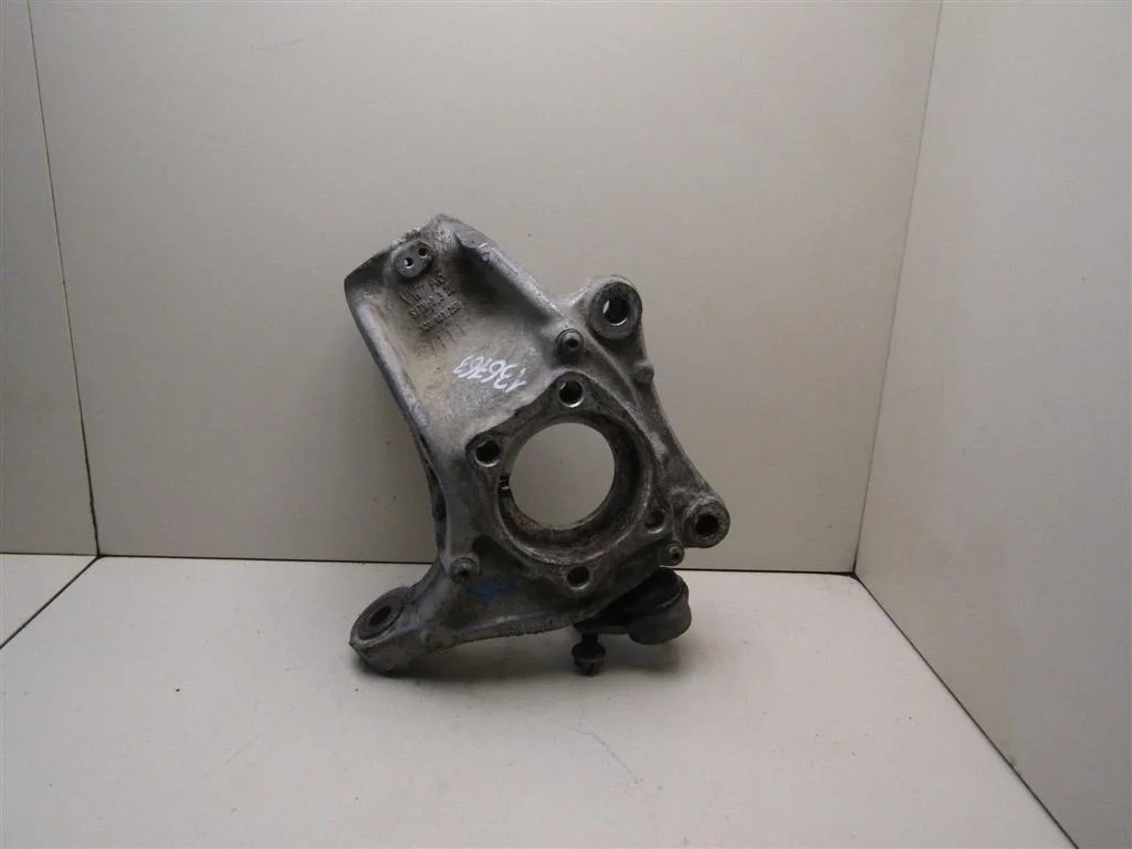 Кулак поворотный передний правый VW Passat (B6) 2005-2010  [3C0407254F]  в Вологде