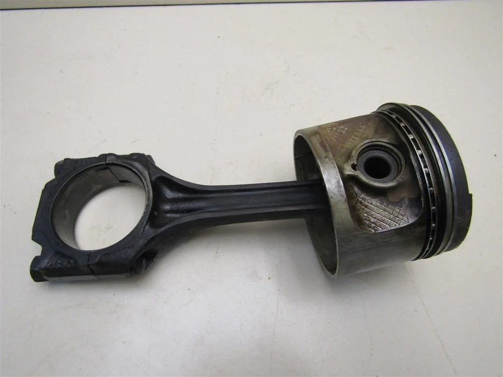 Шатун VW Passat (B3) 1988-1993  [027198401B]  1.6-2.0 в Вологде