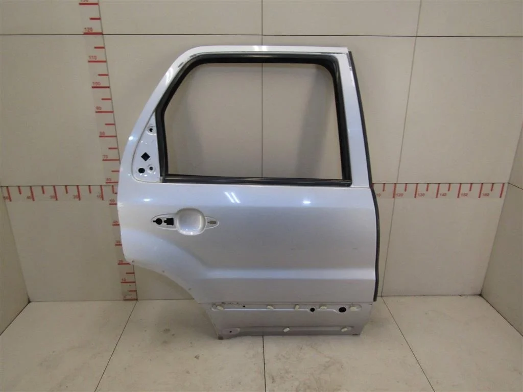 Дверь задняя правая Ford Maverick 2001-2006  [4753998]  2.3 16V L3 DURATEC в Вологде