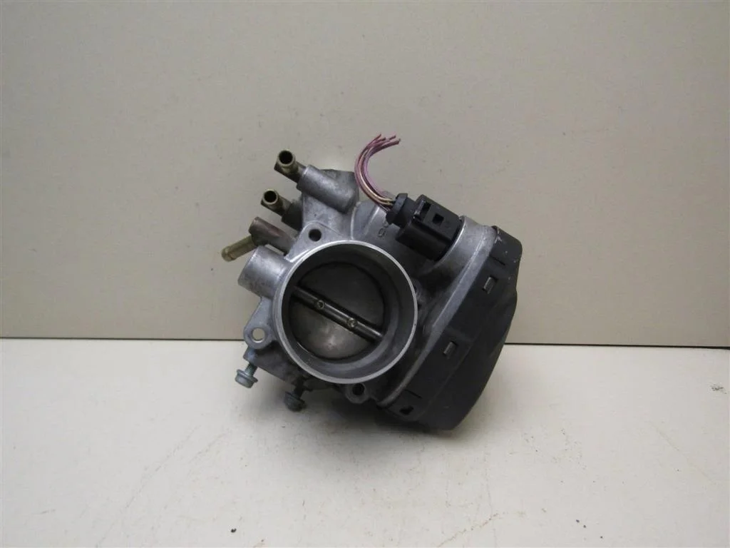 Заслонка дроссельная VW Golf IV \Bora 1997-2005  [06A133062A]  1.6 AVU,BFQ в Вологде