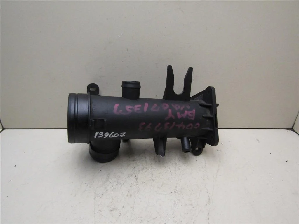 Воздуховод VW Golf V 2003-2009  [03C129617E]  1.4 BMY в Вологде