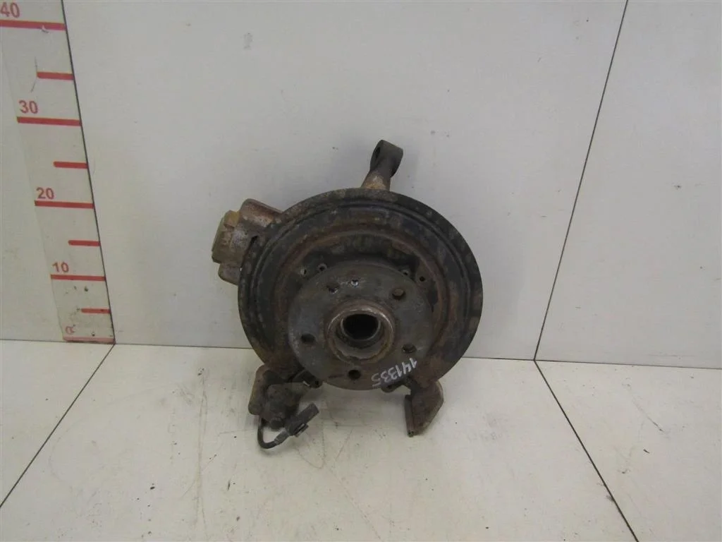 Кулак поворотный задний правый Mercedes Benz W163 M-Klasse (ML) 1998-2004  [A1633500208]  3.2  в Вологде